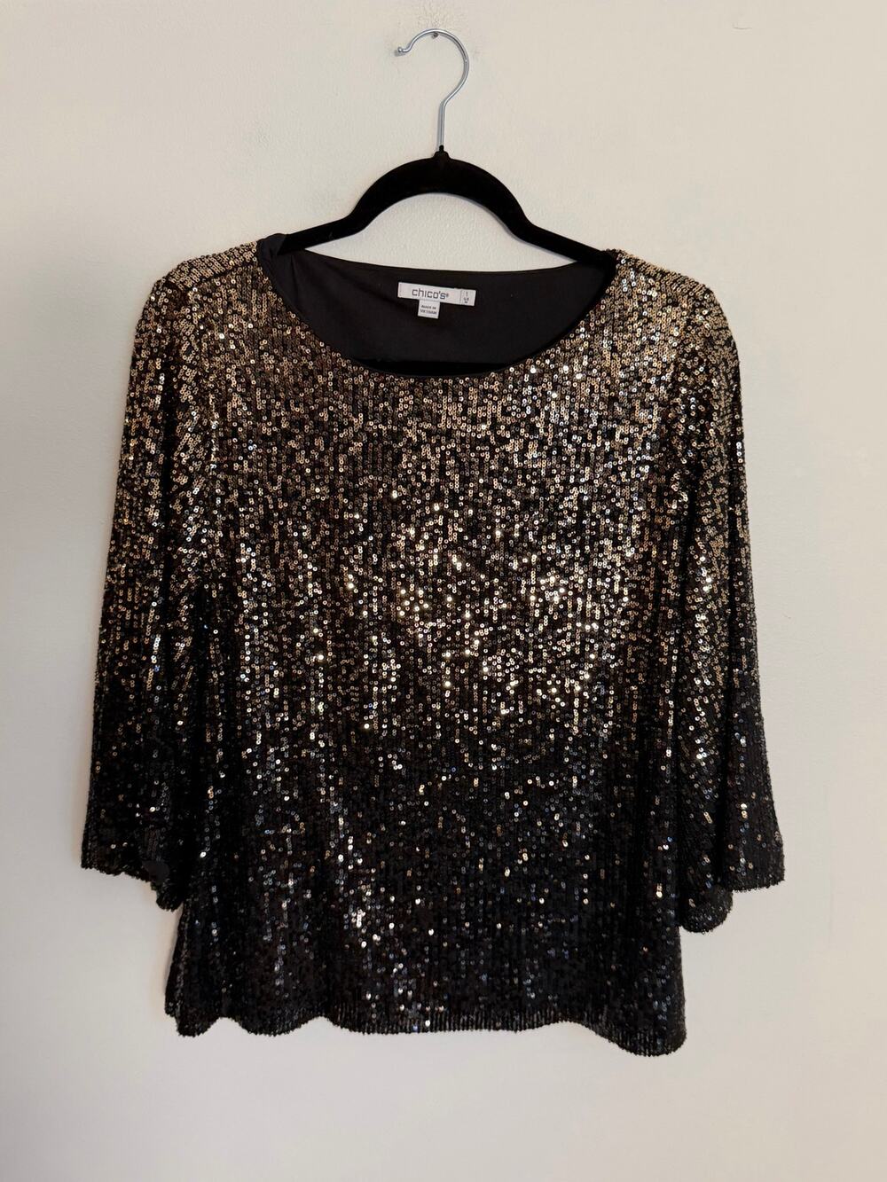 Chico's black and gold sequin top NWT size medium